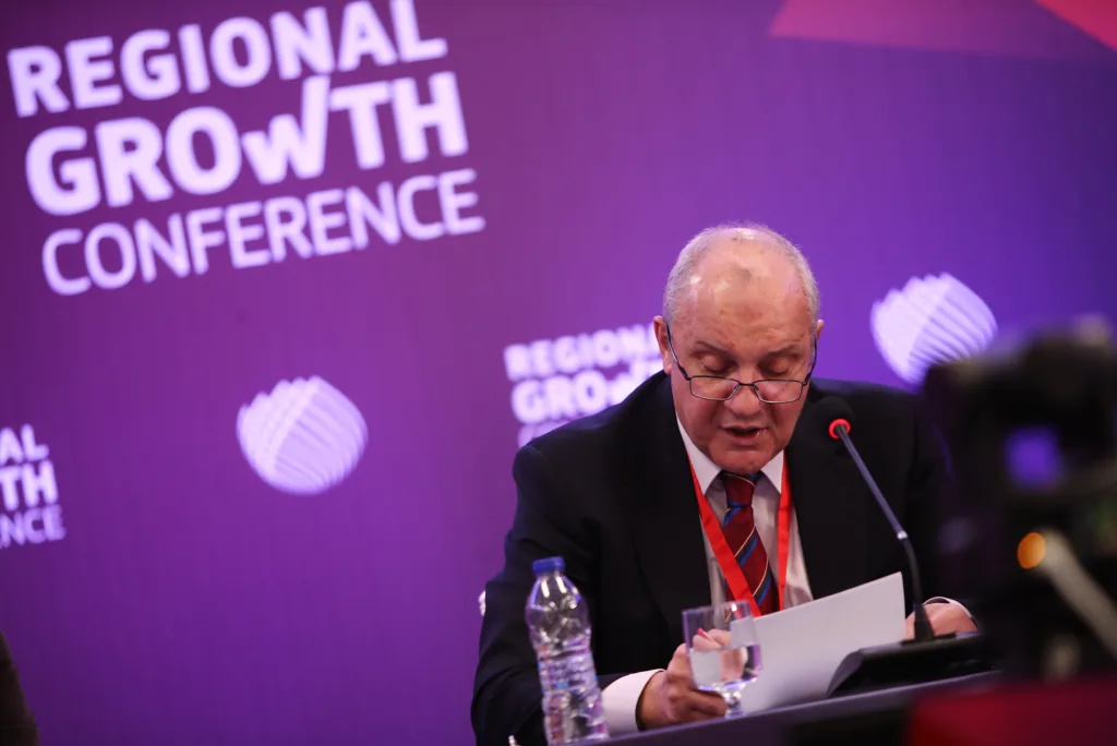 Δείτε φωτογραφίες από την πρώτη ημέρα του Regional Growth Conference Δείτε φωτογραφίες από την πρώτη ημέρα του Regional Growth Conference