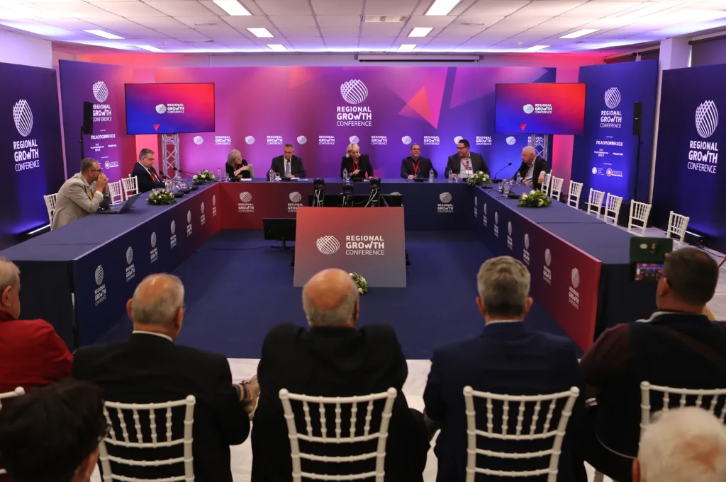 Δείτε φωτογραφίες από την πρώτη ημέρα του Regional Growth Conference