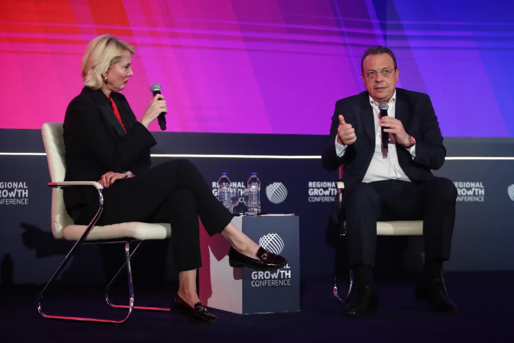 Δείτε φωτογραφίες από την πρώτη ημέρα του Regional Growth Conference Δείτε φωτογραφίες από την πρώτη ημέρα του Regional Growth Conference