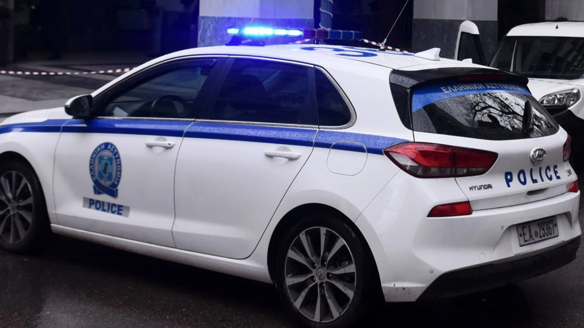 Οδηγούσαν χωρίς δίπλωμα και συνελήφθησαν