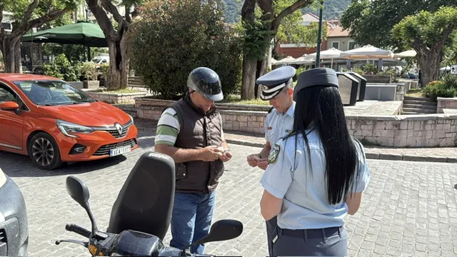 Δυτική Ελλάδα: 313 οδηγοί χωρίς κράνος, 174 στην Αχαΐα Δυτική Ελλάδα: 313 οδηγοί χωρίς κράνος, 174 στην Αχαΐα