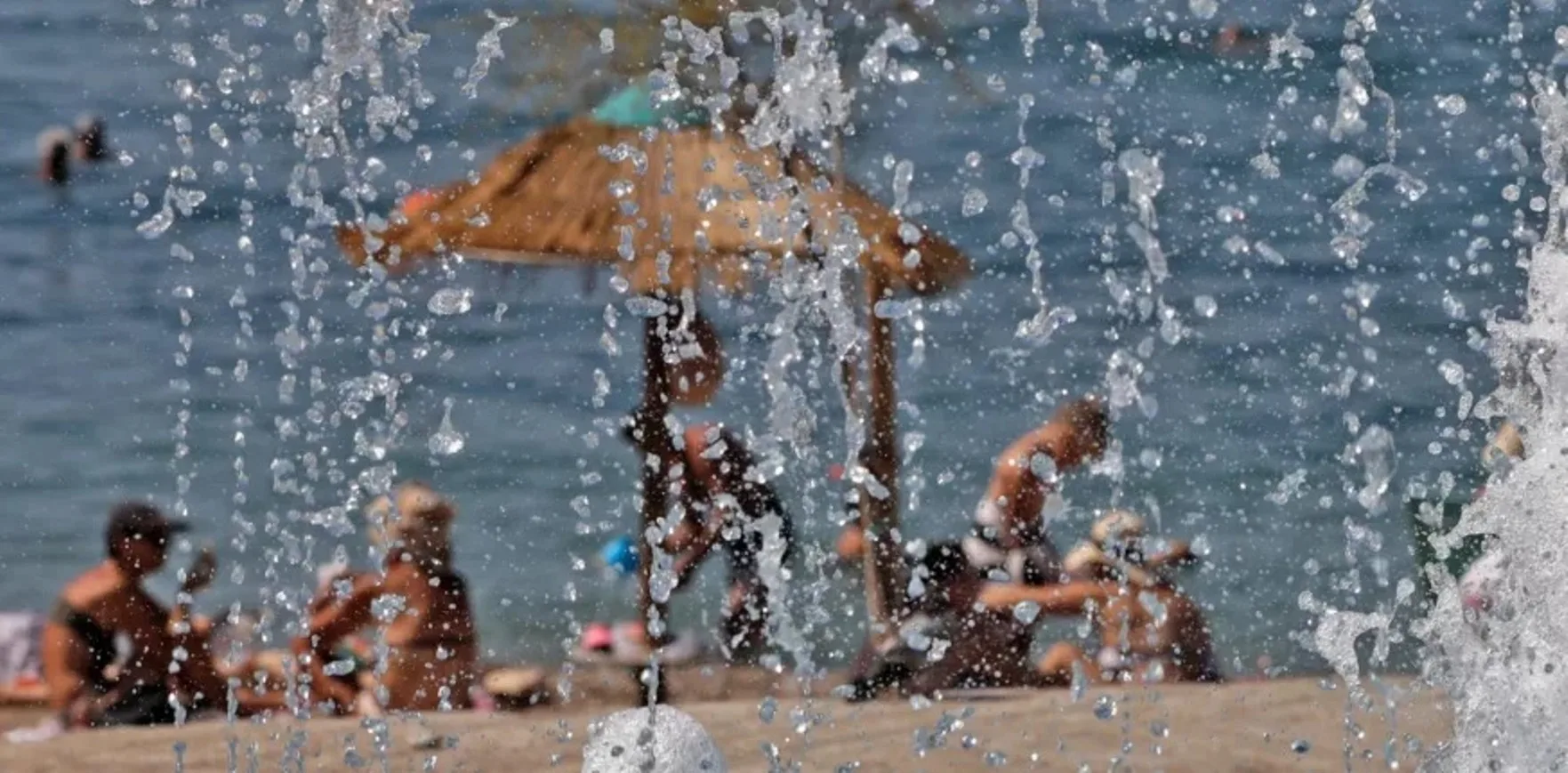 Καύσωνας: Ποιες περιοχές θα «λιώσουν», η πρόβλεψη Καλλιάνου