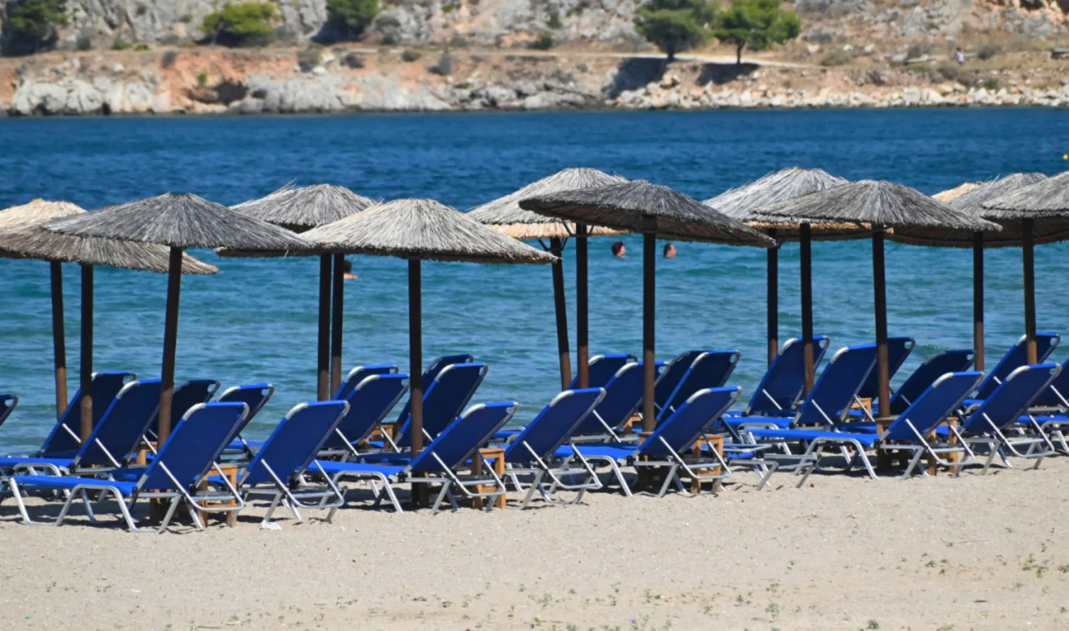 Πάνω απο 3.000 καταγγελίες για αυθαιρεσίες στις παραλίες, πόσες μετρά η Αχαΐα