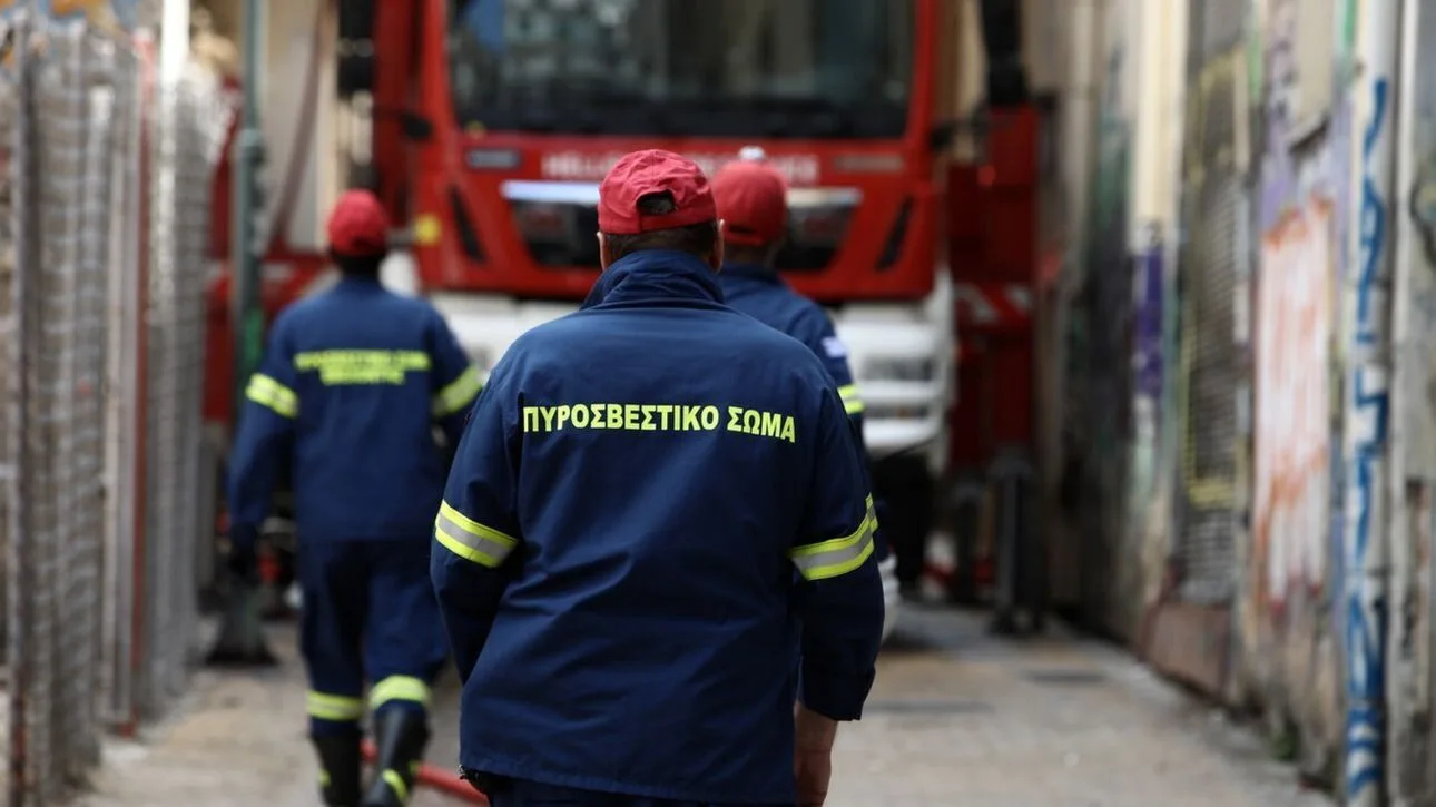 «Πνίγηκαν» από καπνούς σε κατάστημα στο κέντρο του Πύργου ΦΩΤΟ