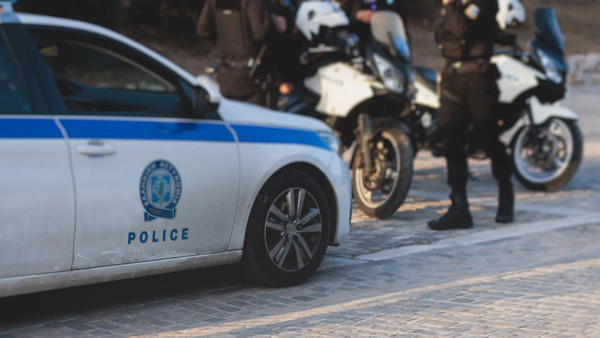 Μπαράζ συλλήψεων σε Αχαΐα και Ηλεία για ναρκωτικά, οπλοκατοχή, ηχορύπανση και παραβάσεις καταστημάτων