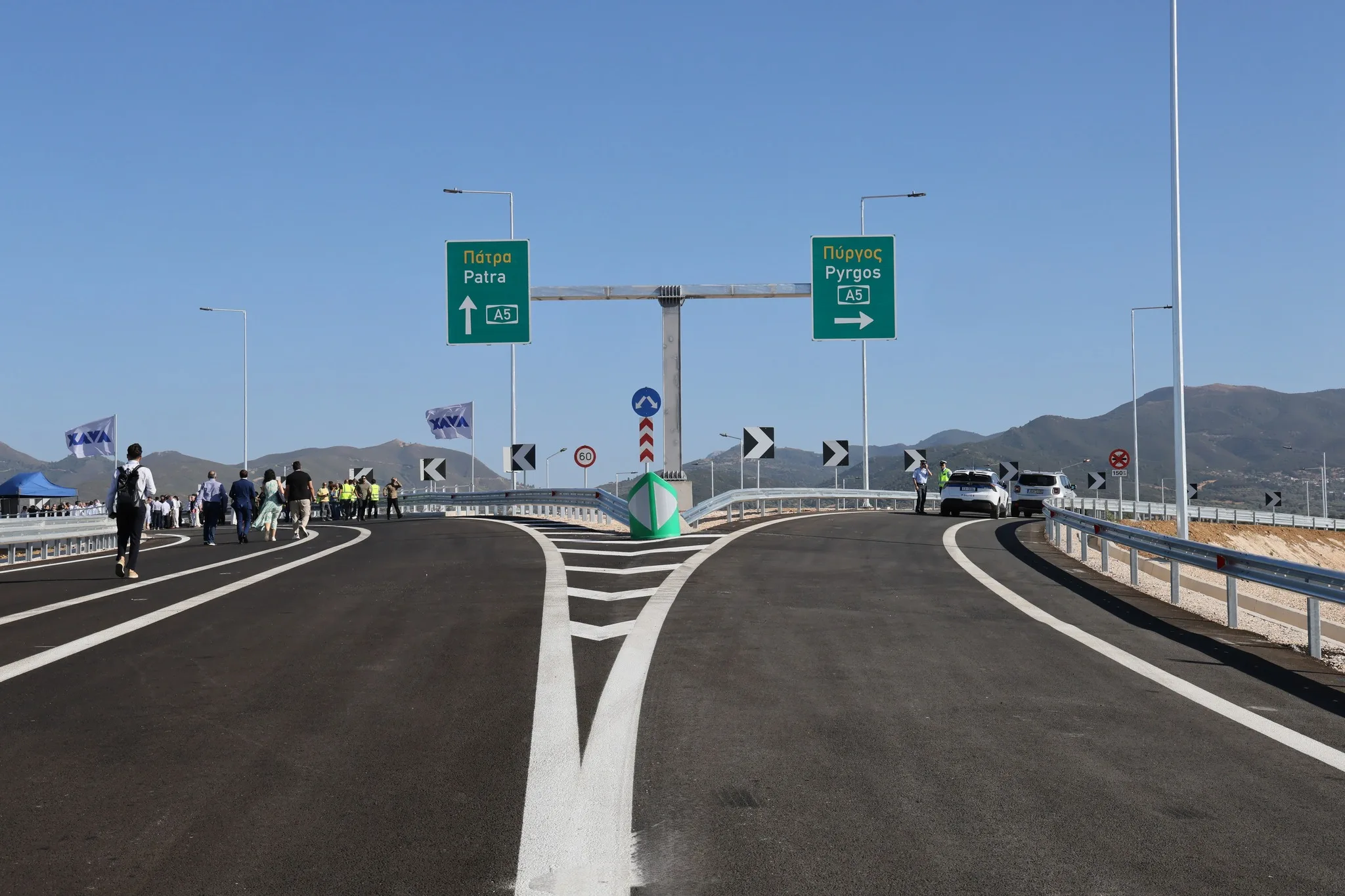 «Ποδαρικό» με χιλιάδες διελεύσεις στην Πατρών – Πύργου, πόσα οχήματα πέρασαν