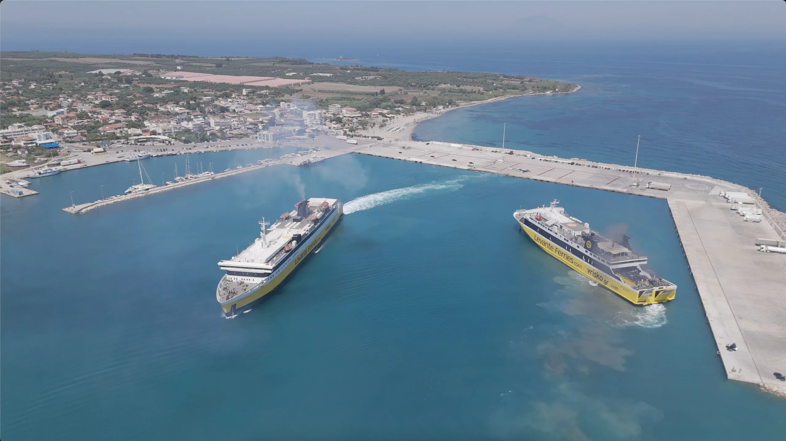 Πράσινα Λιμάνια & το μέλλον της βιώσιμης ναυτιλίας – Social Hub by Routelab πάνω στο πλοίο Fior di Levante, στο λιμάνι της Κυλλήνης