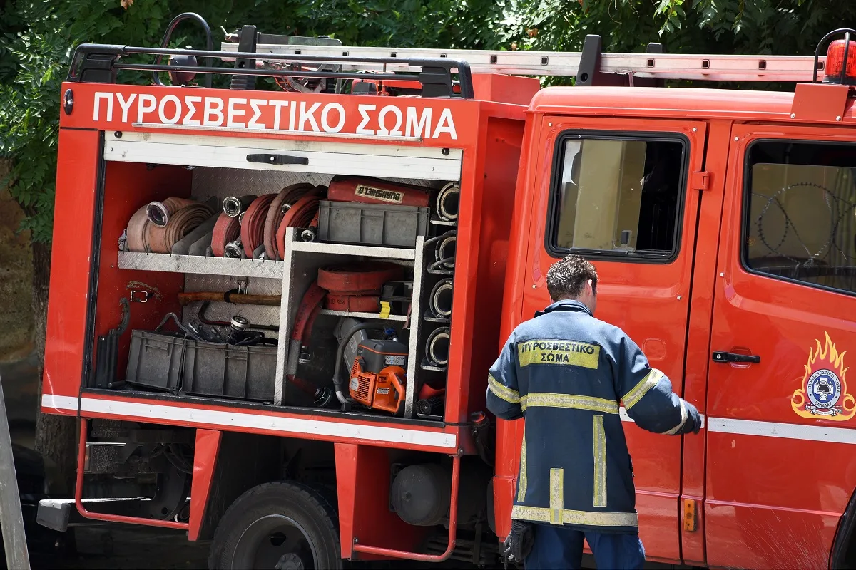 Σε «κόκκινο» συναγερμό η Δυτική Ελλάδα: Πολύ υψηλός κίνδυνος πυρκαγιάς αύριο Παρασκευή, πού ισχύουν απαγορεύσεις