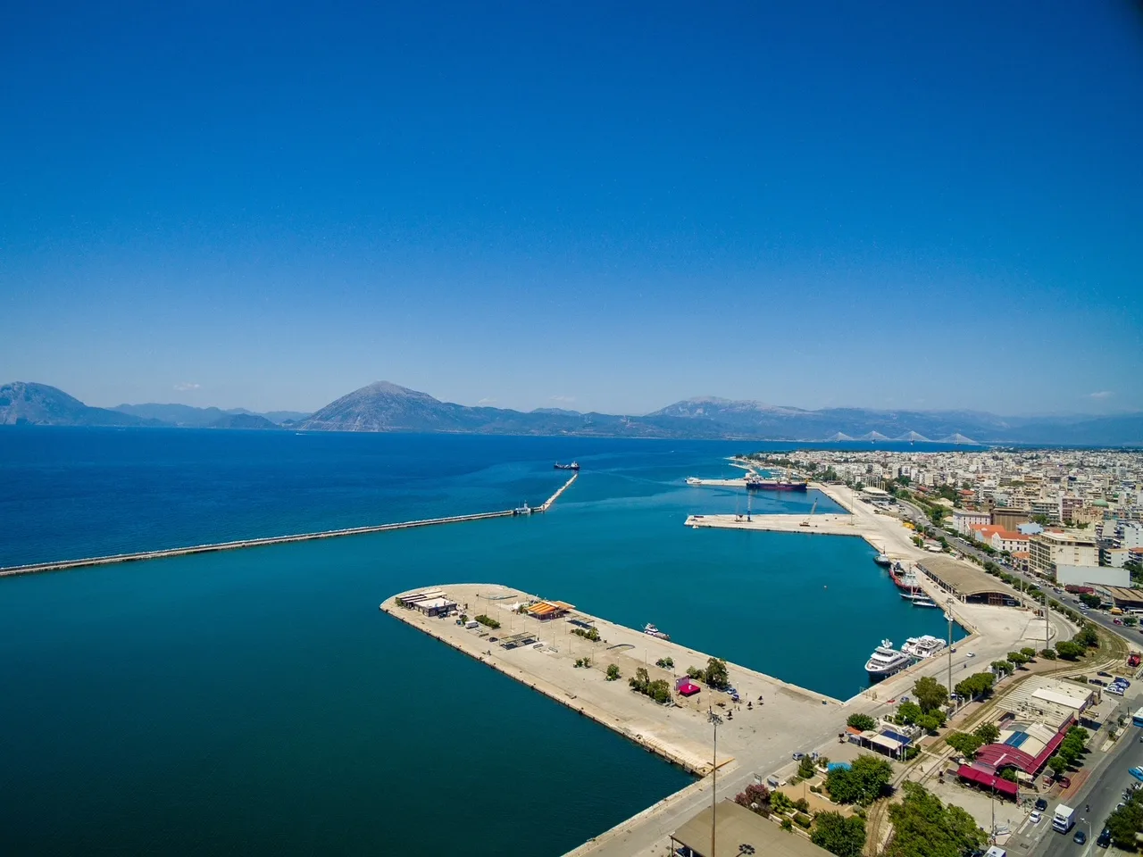 Επενδυτές – γίγαντες βάζουν πλώρη για Πάτρα και Κατάκολο: Στην τελική ευθεία για προσφορές