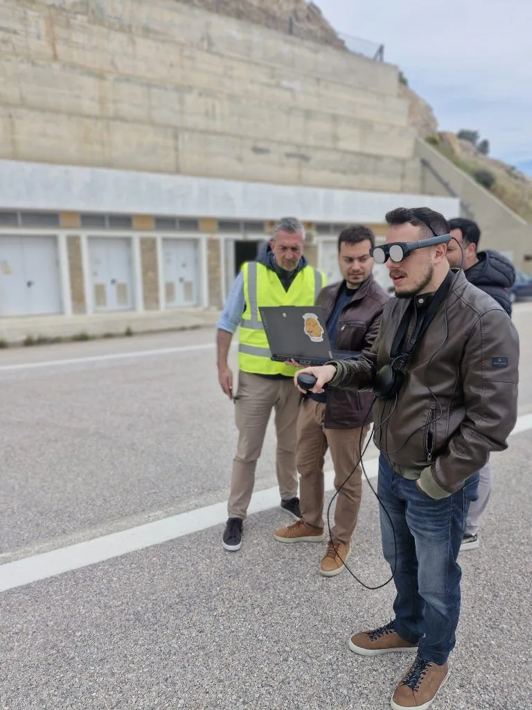 Με ρομπότ θα κλείνουν οι λακκούβες στην Ολυμπία Οδό ΦΩΤΟ