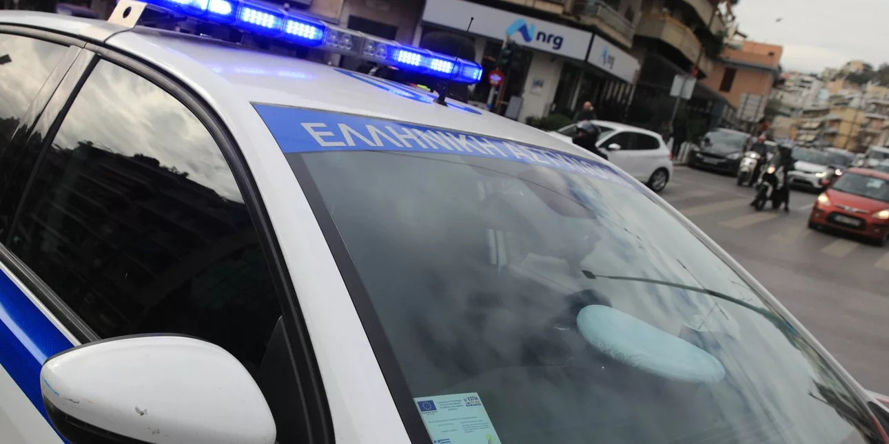 Δύο συλλήψεις στην Ηλεία: Ένταλμα για απάτη στον Πύργο και οδηγός χωρίς πινακίδες στη Γαστούνη