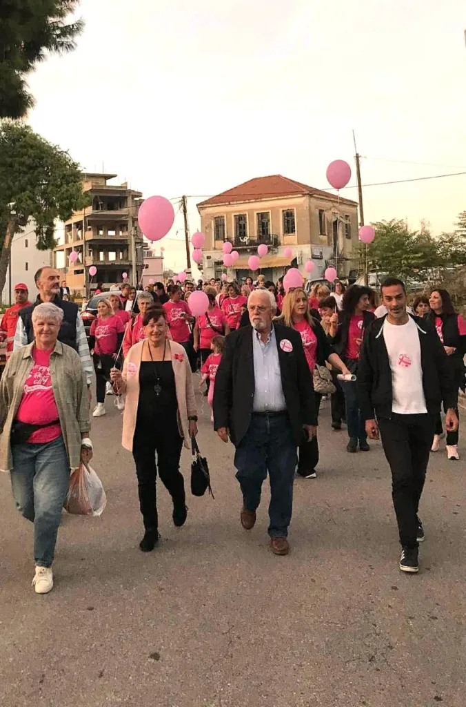 «Πλημμύρισε» η Αμαλιάδα για τον καρκίνο του μαστού ΦΩΤΟ