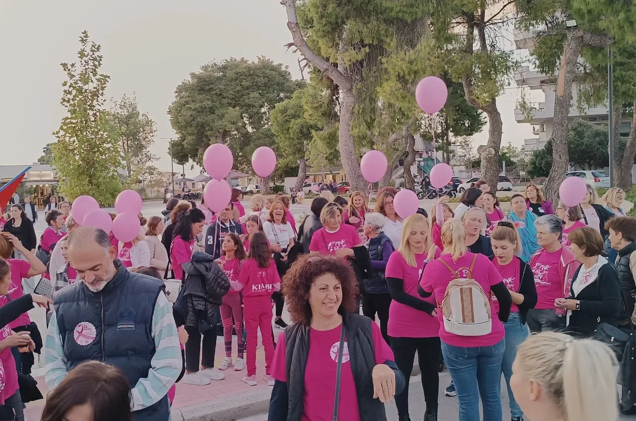 «Πλημμύρισε» η Αμαλιάδα για τον καρκίνο του μαστού ΦΩΤΟ