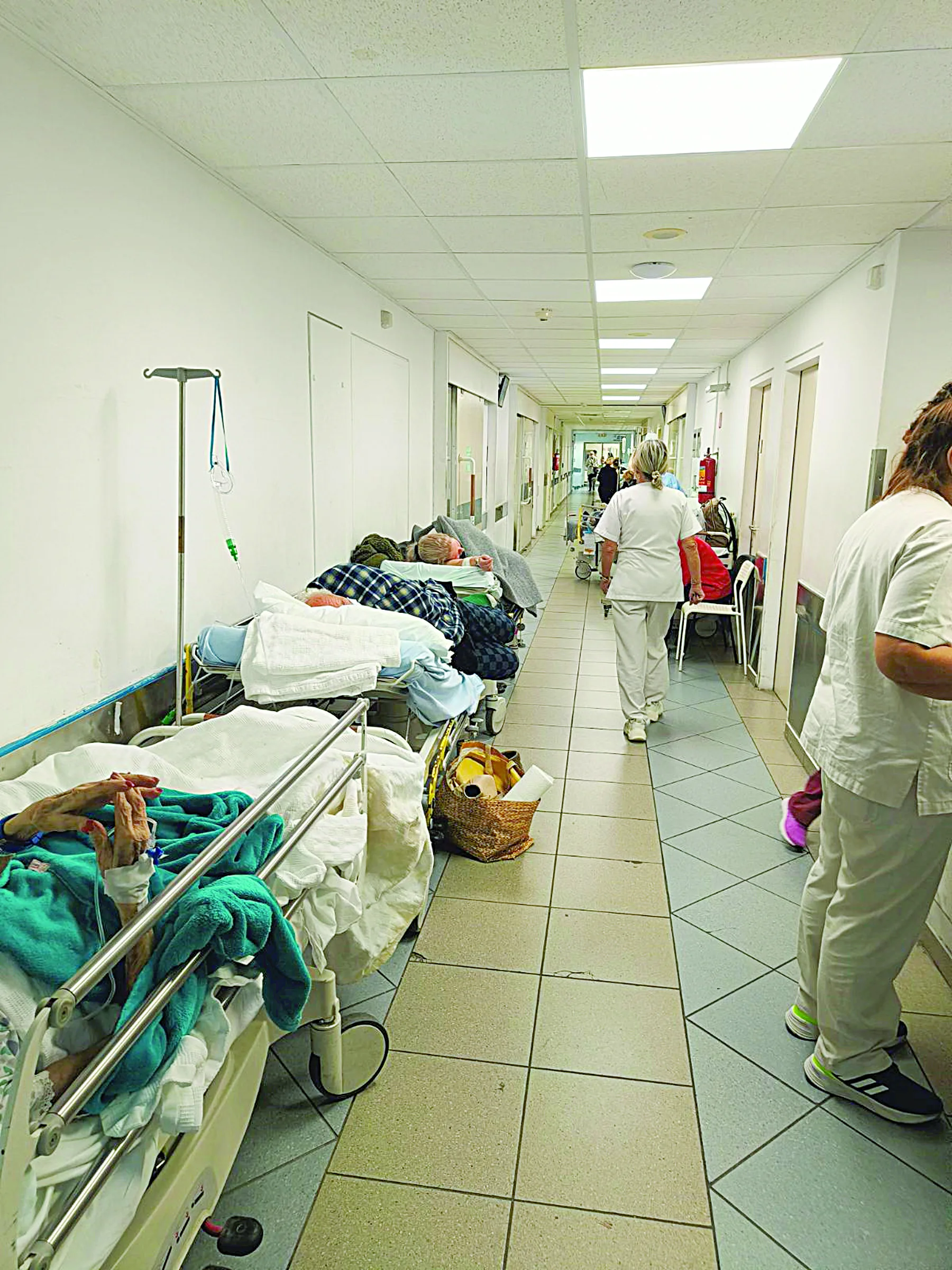 Πάτρα: Οι ασθενείς δεν είναι για περιφορά, η γάγγραινα των διακομιδών πνίγει τα νοσοκομεία