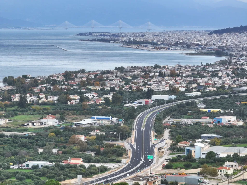 Ελεύθερη για διέλευση η νέα Πατρών – Πύργου: Ορόσημο για τη Δυτική Ελλάδα ΦΩΤΟ Ελεύθερη για διέλευση η νέα Πατρών – Πύργου: Ορόσημο για τη Δυτική Ελλάδα ΦΩΤΟ