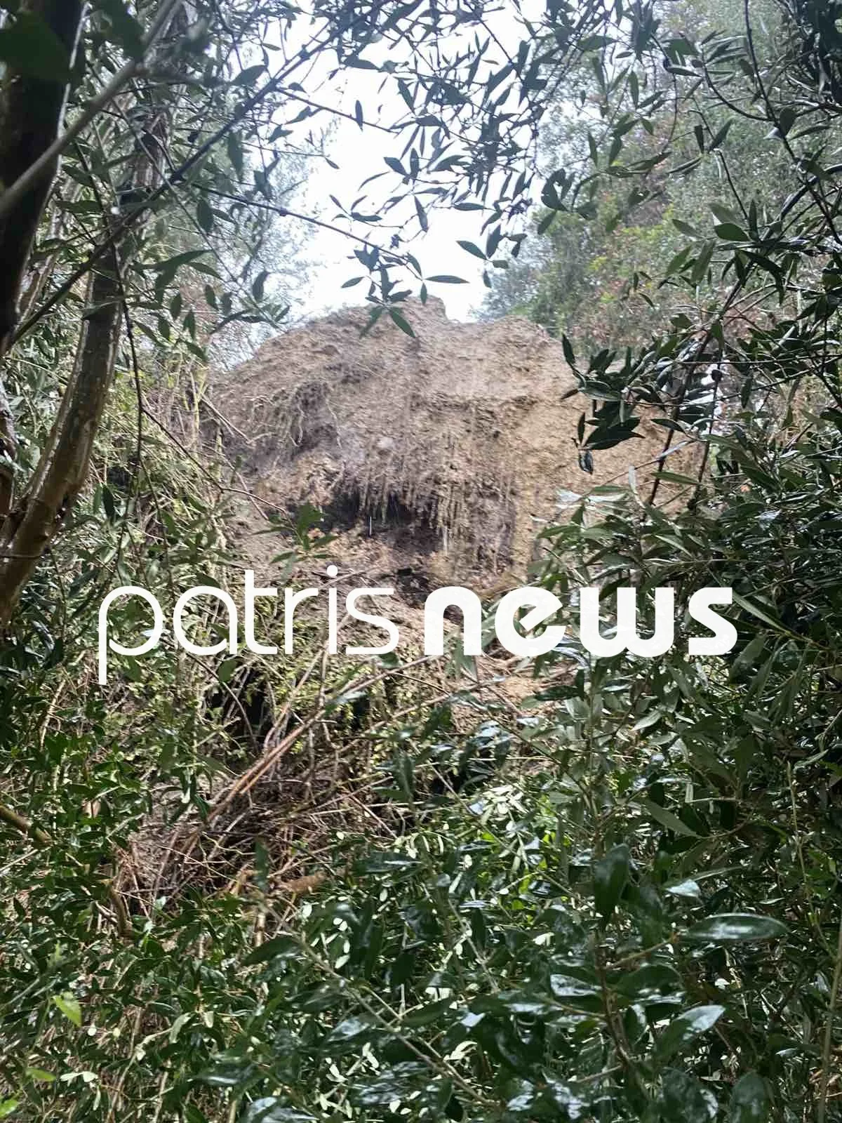 Ηλεία: Ανατινάχθηκε ο βράχος που επηρέαζε επιχειρήσεις στο Κατάκολο