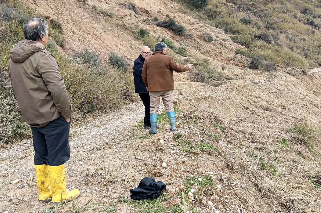Σε κατάσταση συναγερμού ο Δήμος Ήλιδας για τις εκτεταμένες κατολισθήσεις στην Πηνεία