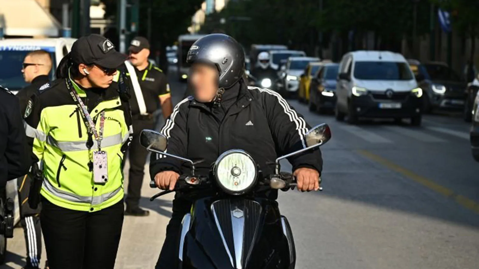 Σαρωτικοί έλεγχοι της Τροχαίας: Δεκάδες πρόστιμα 350 ευρώ για κράνος στη Δυτική Ελλάδα σε μία εβδομάδα