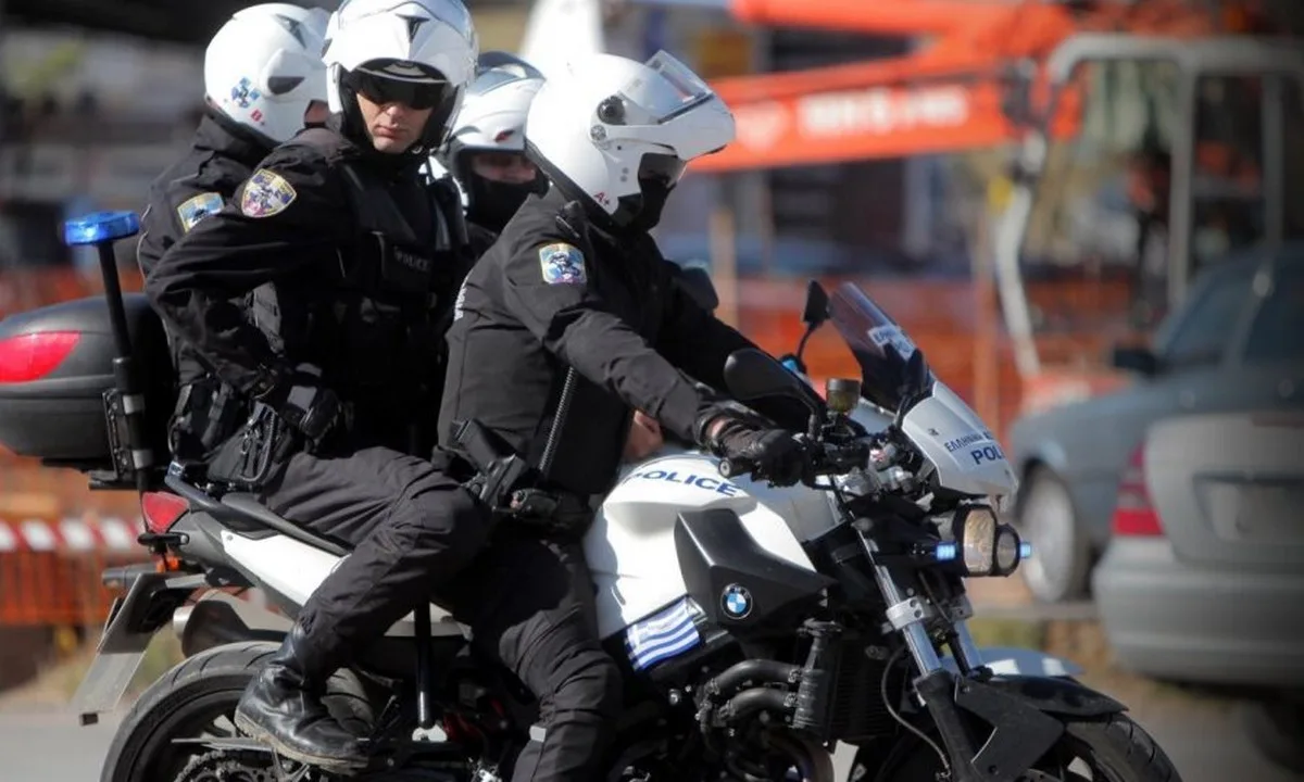Συλλήψεις με 1.865 ευρώ και ακατέργαστη κάνναβη, ΒΙΝΤΕΟ